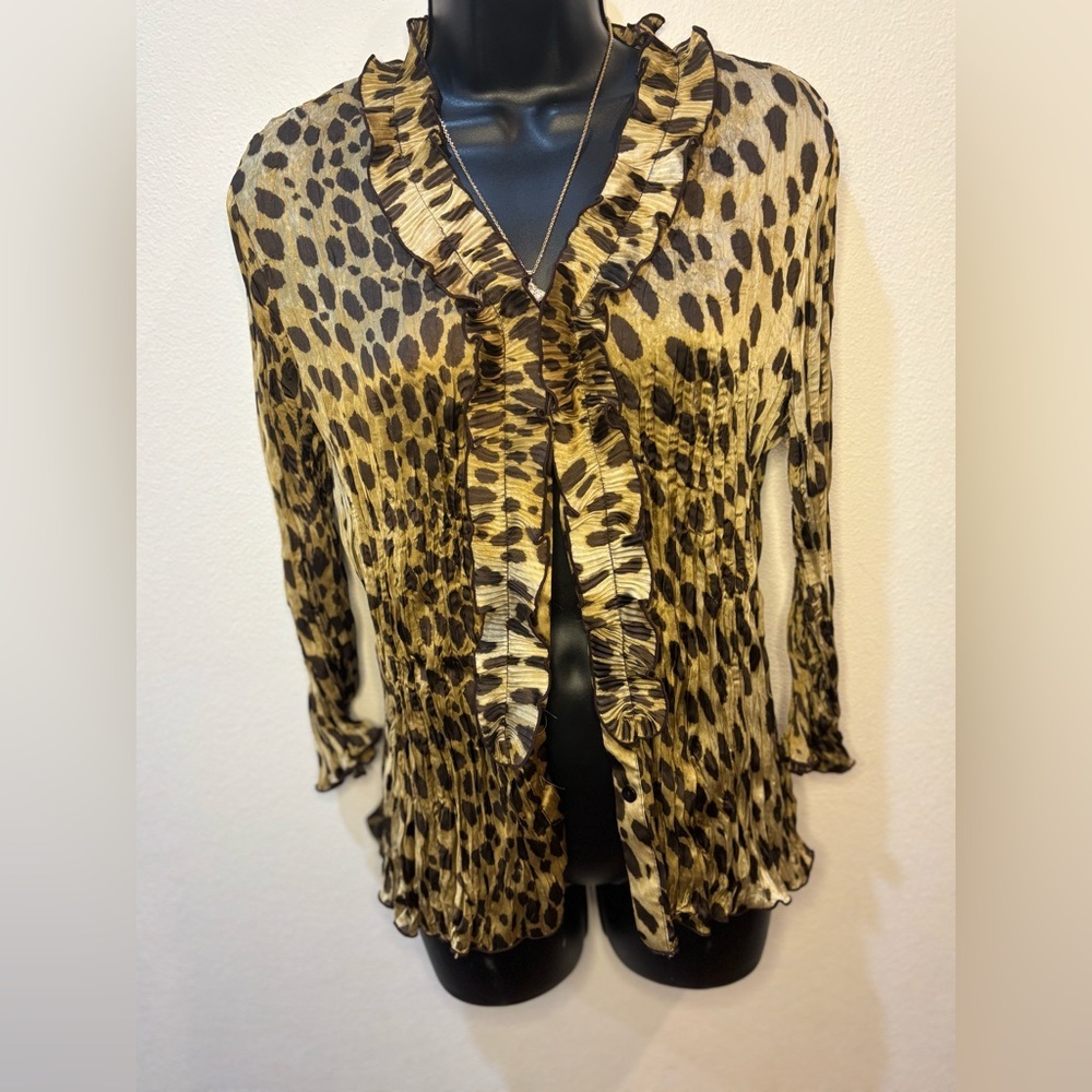 Signature by Larry Levine Leopard Pleated Ruffle Blouse – Size M